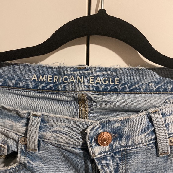 mom jeans from American eagle - Picture 2 of 4